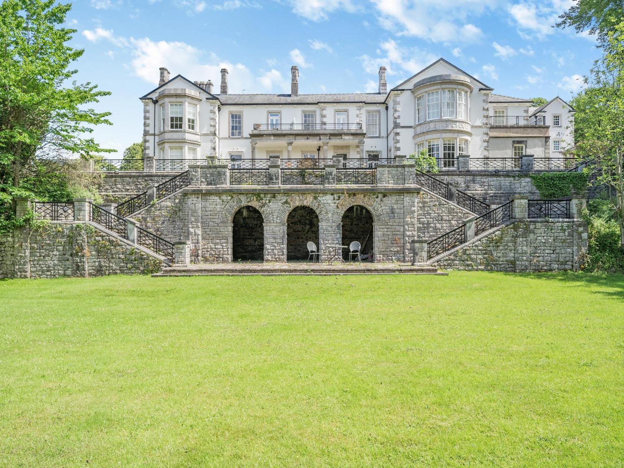 Apartment 14, Hazelwood Hall Silverdale  Bagian luar foto